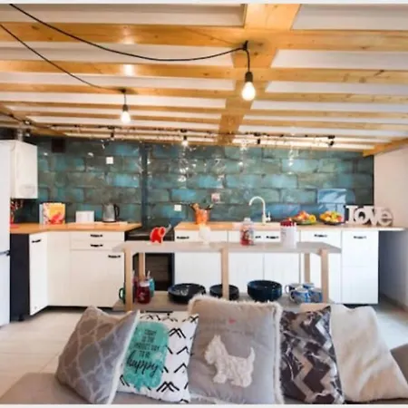 Max Apartment 그디니아