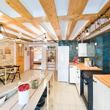 Max Apartment 아파트 *